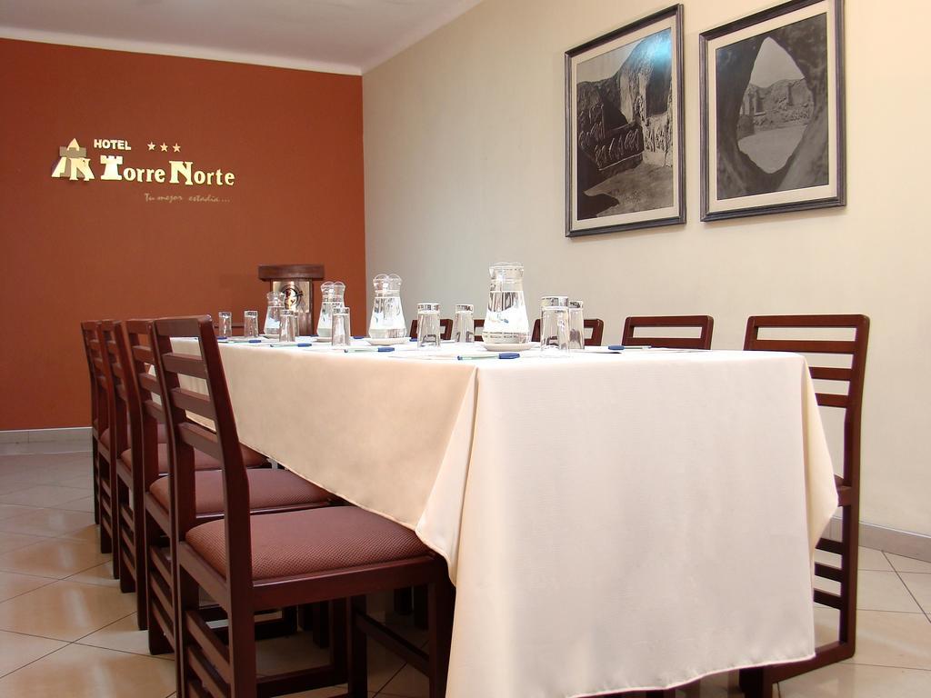 Hotel Torre Norte Trujillo Buitenkant foto
