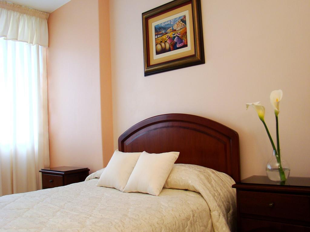 Hotel Torre Norte Trujillo Buitenkant foto
