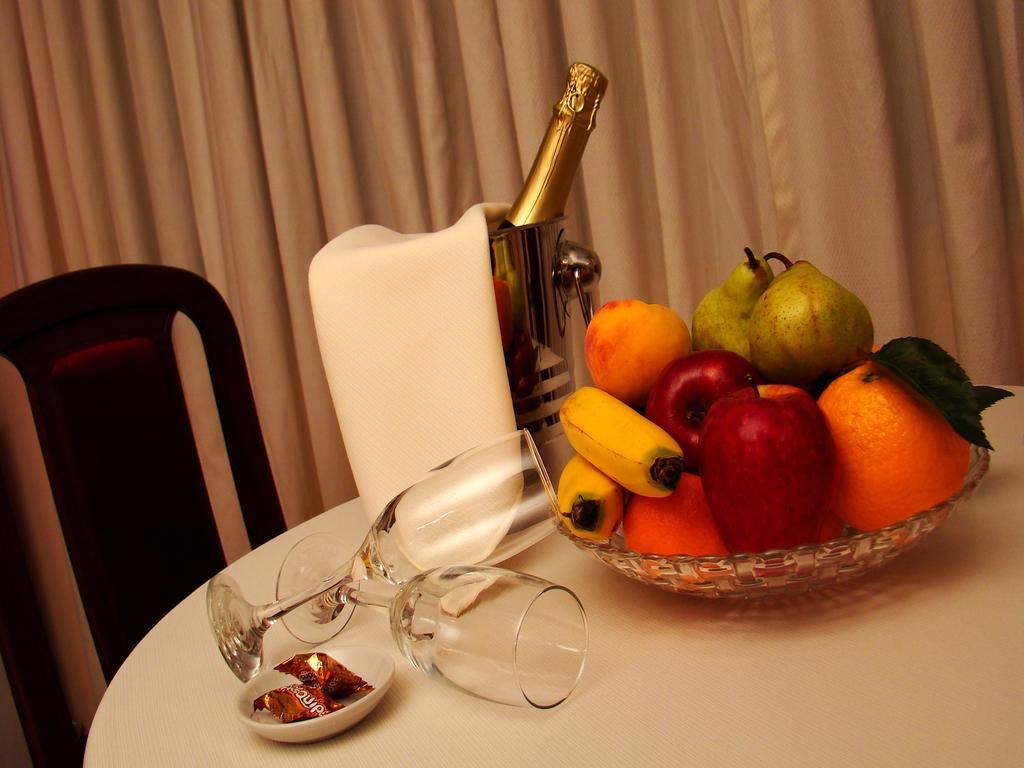 Hotel Torre Norte Trujillo Buitenkant foto