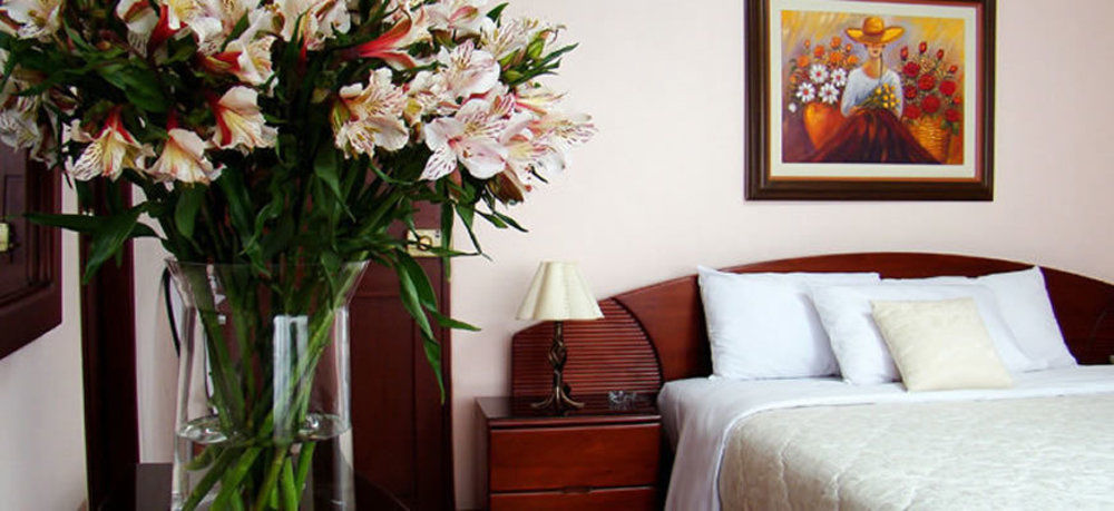 Hotel Torre Norte Trujillo Buitenkant foto